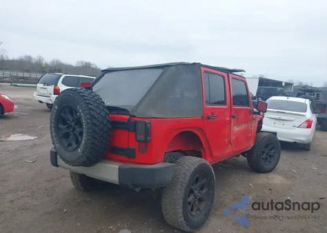 2017 Jeep Wrangler Unlimited Sport z USA, uszkodzony, nr VIN 1C4BJWDG4HL640836